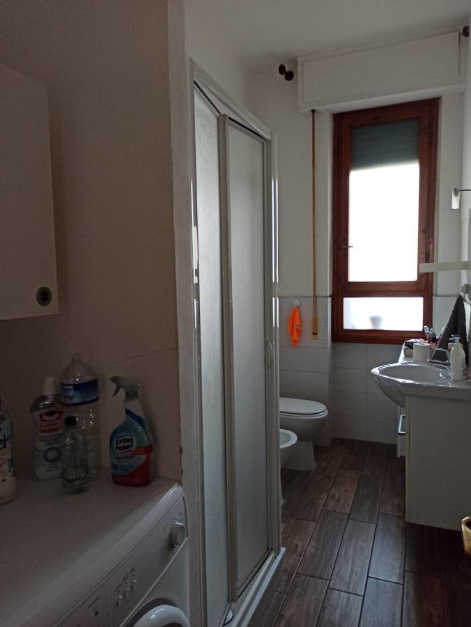 フィレンツェCasa Vacanze Giulia A Careggi Wi-Fiアパートメント エクステリア 写真